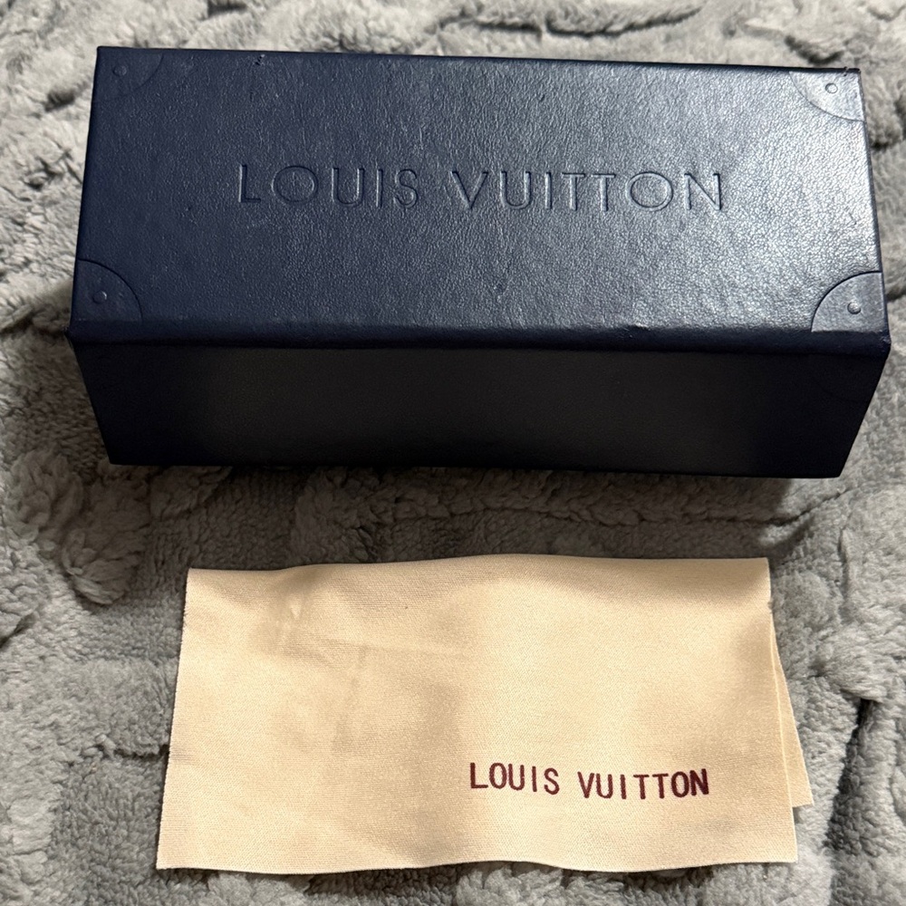 Louis Vuitton Dark Blue Box with Cream Dust Bag